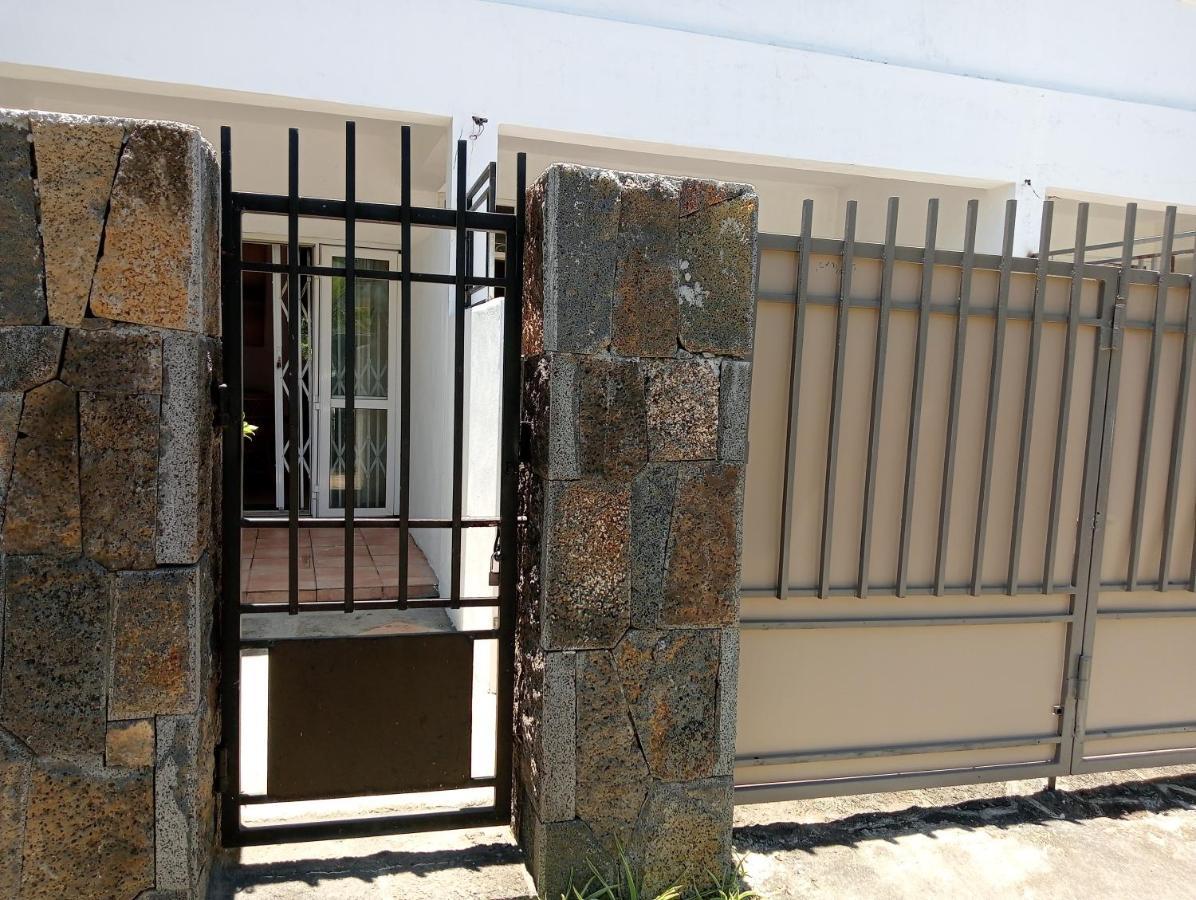 Chetty Tourist Residence Pereybere Beach Exterior photo